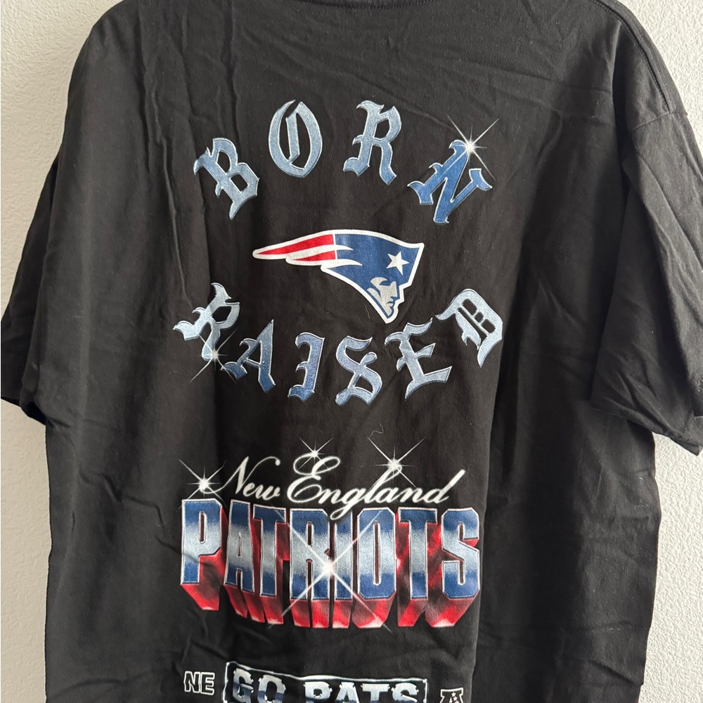 Born X Raised New England Patriots Tshirt - Picture 4 of 6
